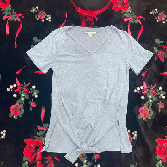 Lucky Brand Tops - Lucky Brand light blue tie front tee size small NWOT